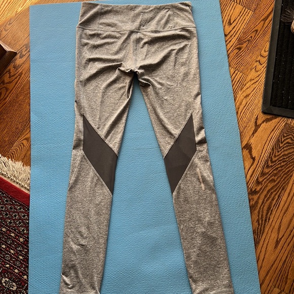 NWOT Rebook leggings, M - Picture 7 of 11
